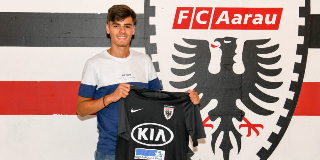 Donat Rrudhani   Autogrammkarte FC Aarau 2019-20  Original Signiert