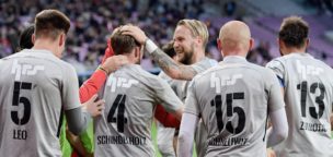 Teaser-Bild für Beitrag «Neumayr und Schindelholz bleiben beim FC Aarau»