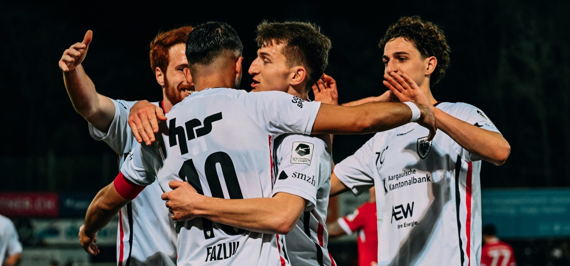 Angriffsfurioso führt über Umwege zum Sieg - FC Aarau - Fussball-Club Aarau 7