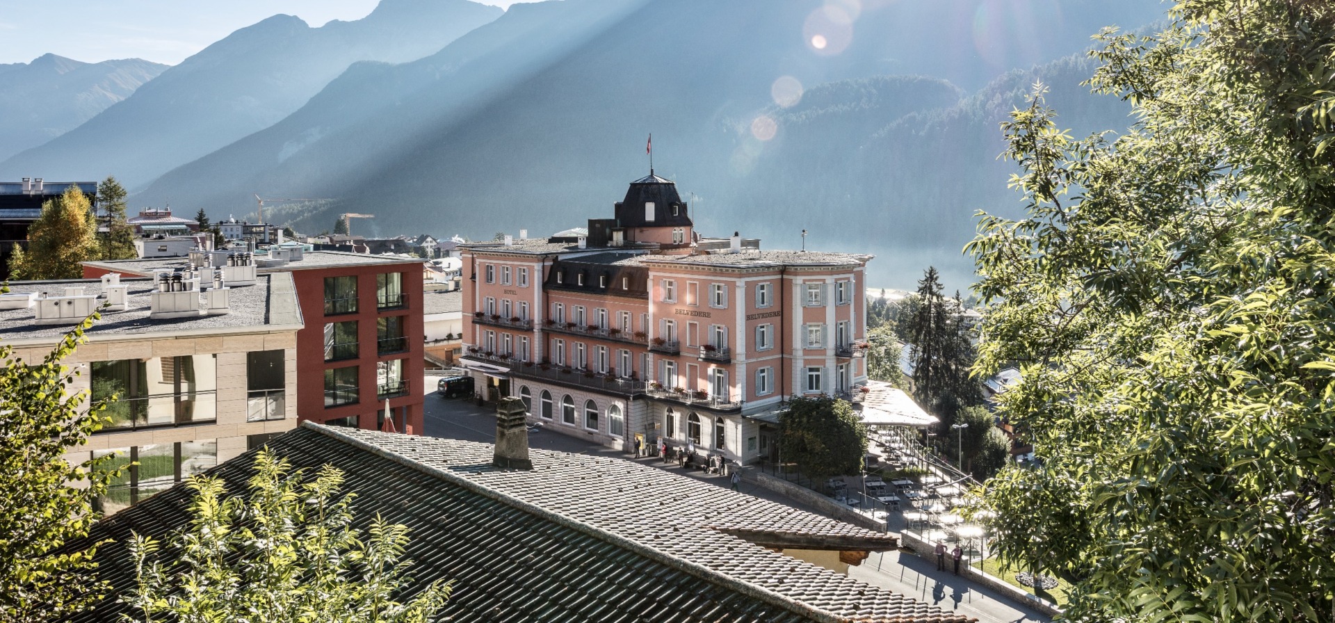 Exklu­si­ve Fan­rei­se zum Trai­nings­la­ger in Scuol
